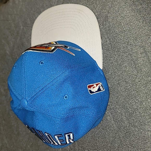 Adidas OKC Thunder snapback hat - Picture 2 of 7
